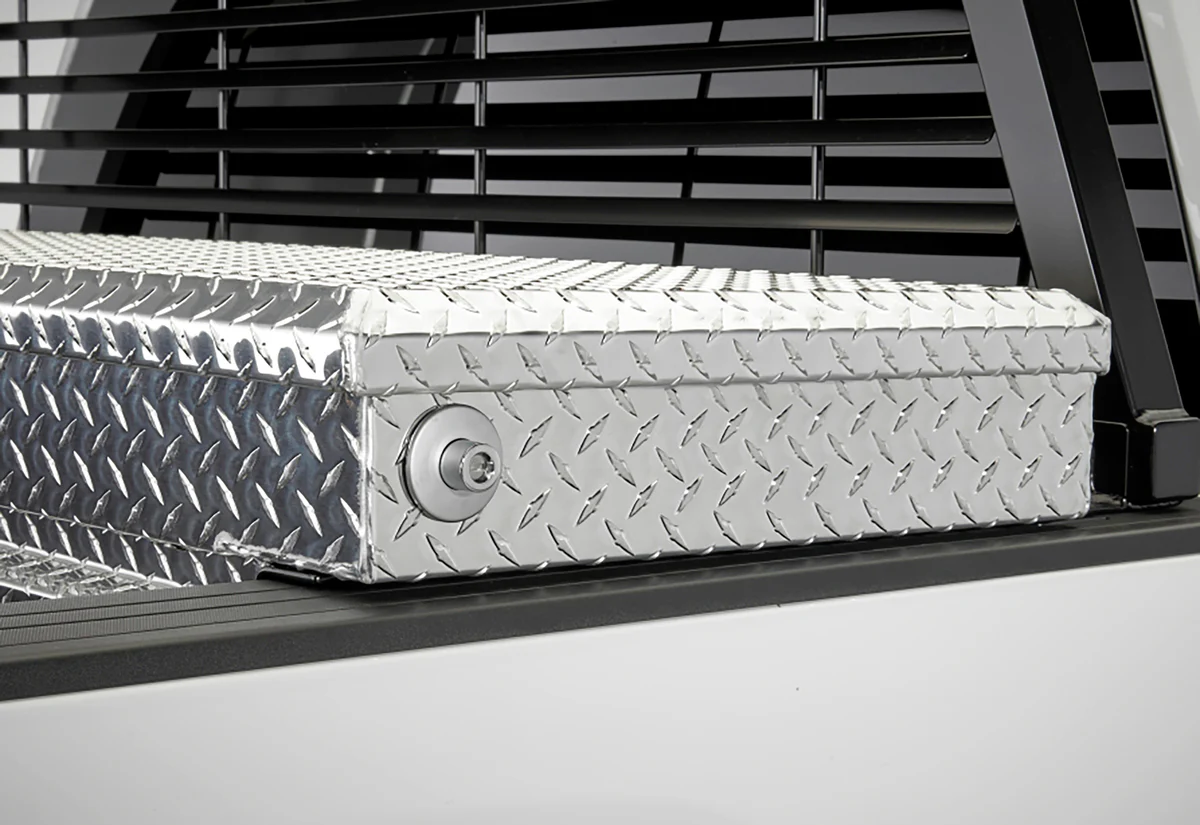 Hdw Kit; Low Profile; Fits w/21 in. tlbx; 19-22 Silv/Sra 1500, 20-22 Silv/Sra HD - Backrack 30124LP